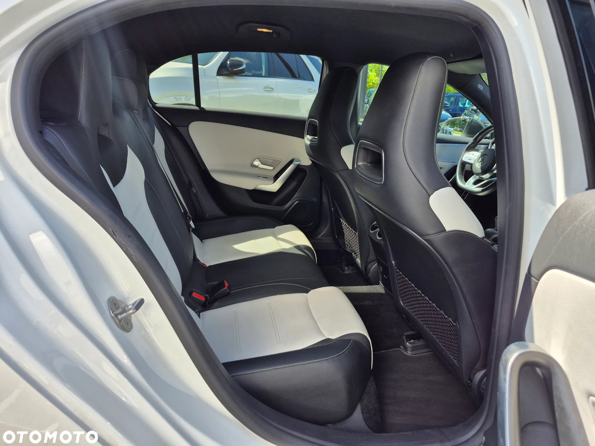 Mercedes-Benz Klasa A 250 E AMG Line 8G-DCT - 28