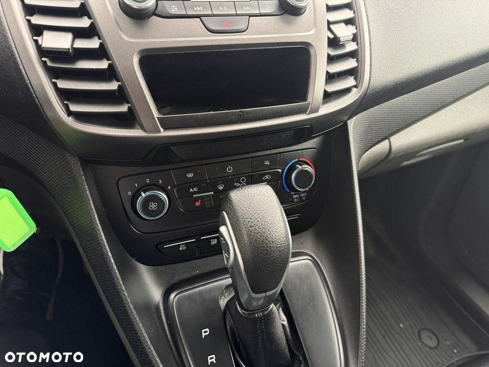 Ford Transit Connect - 21