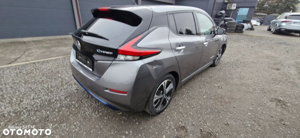 Nissan Leaf 40 kWh TEKNA - 3