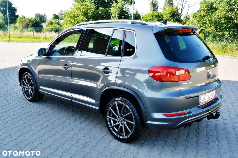 Volkswagen Tiguan 2.0 TDI DPF 4Motion BlueMotion Technology DSG Sport & Style - 4