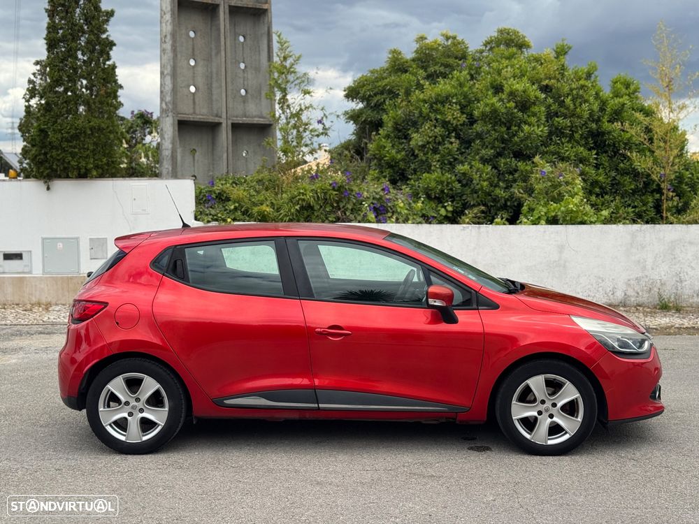 Renault Clio 0.9 TCe Limited - 13