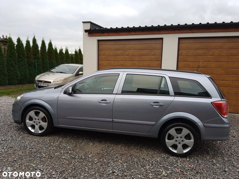 Opel Astra 1.6 Caravan - 6