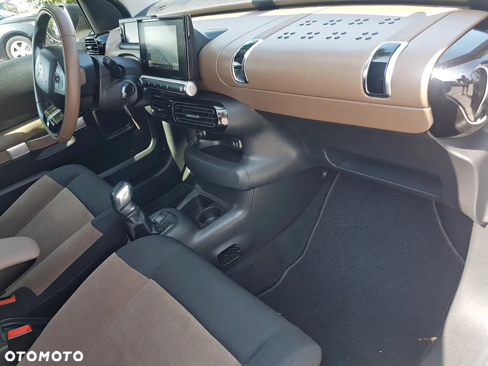 Citroën C4 Cactus 1.2 PureTech Shine Edition S&S - 25