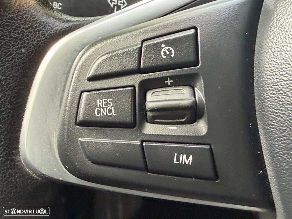 BMW 225xe Active Tourer iPerformance Luxury Line - 31