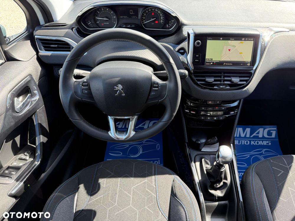 Peugeot 2008 1.2 Pure Tech Active S&S - 21