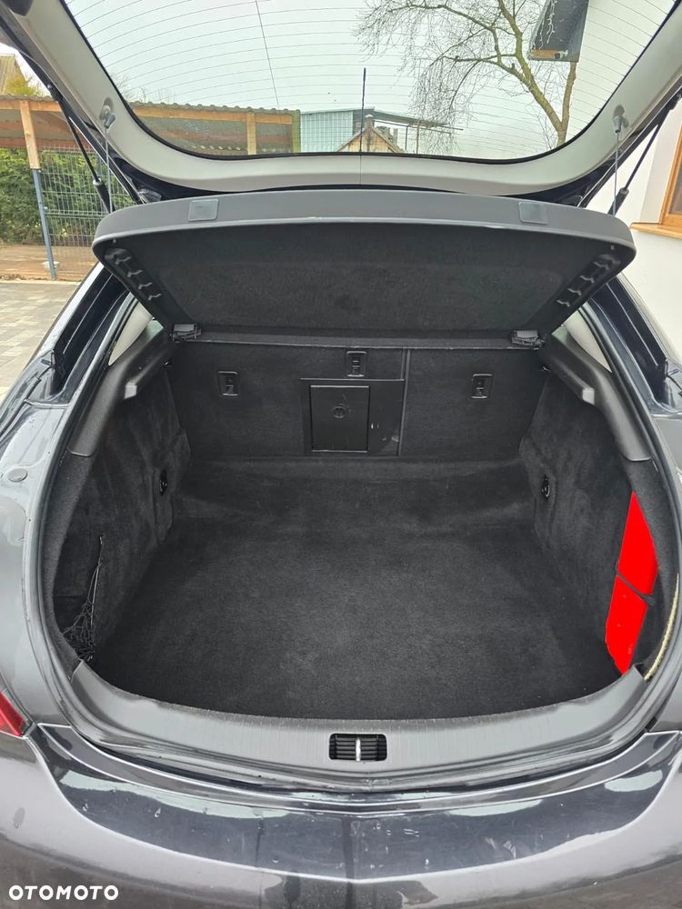 Opel Insignia 2.0 CDTI - 10