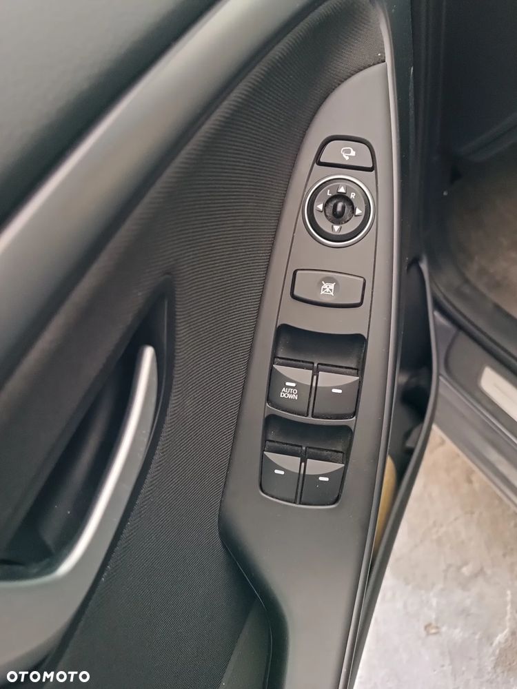 Hyundai i30 1.4 BlueDrive Go - 14