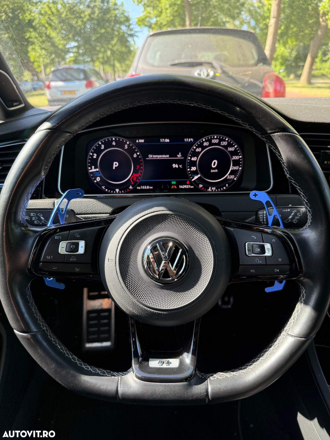Volkswagen Golf 2.0 TSI DSG R - 16
