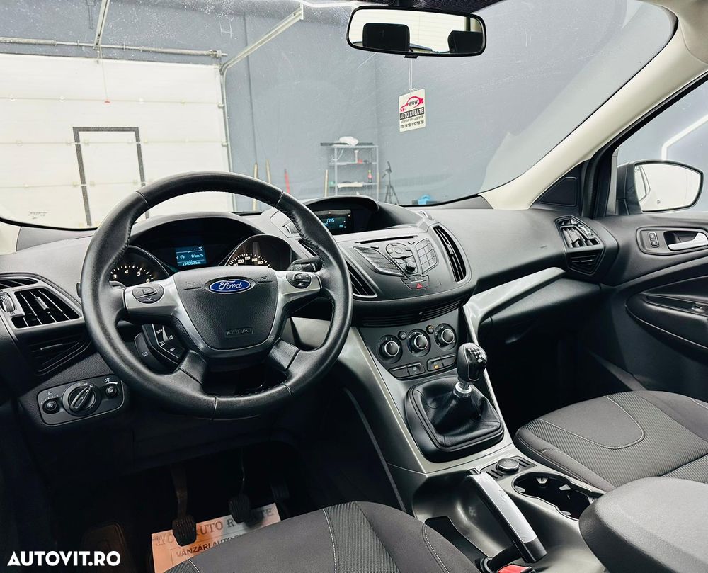 Ford Kuga 1.6 EcoBoost 2x4 Trend - 21