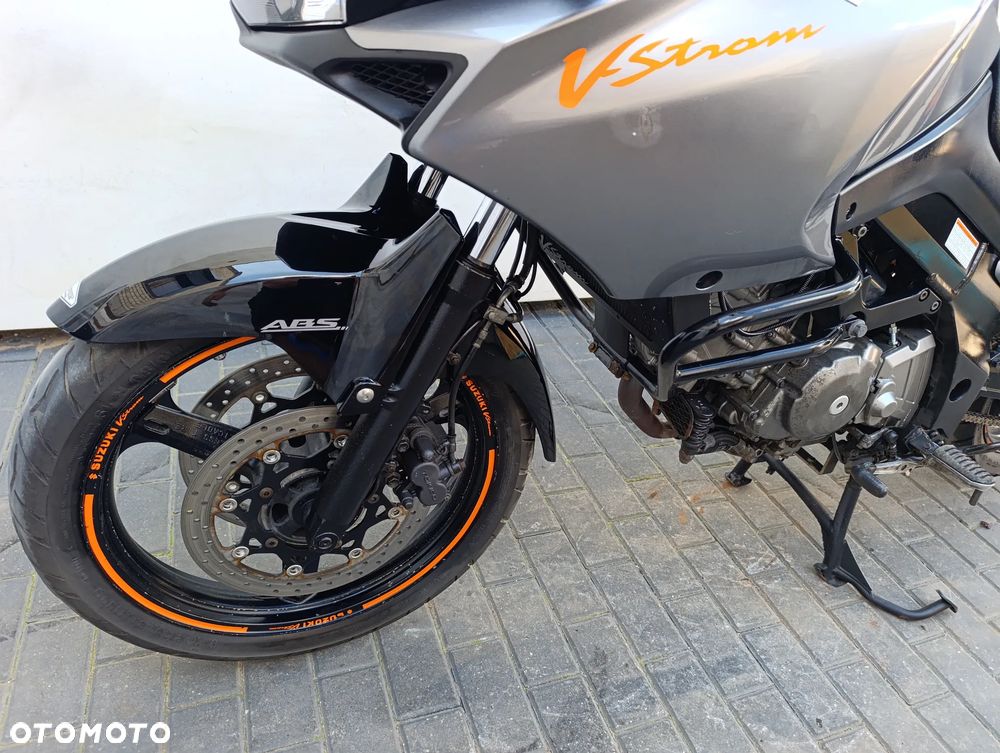 Suzuki V-STROM - 9