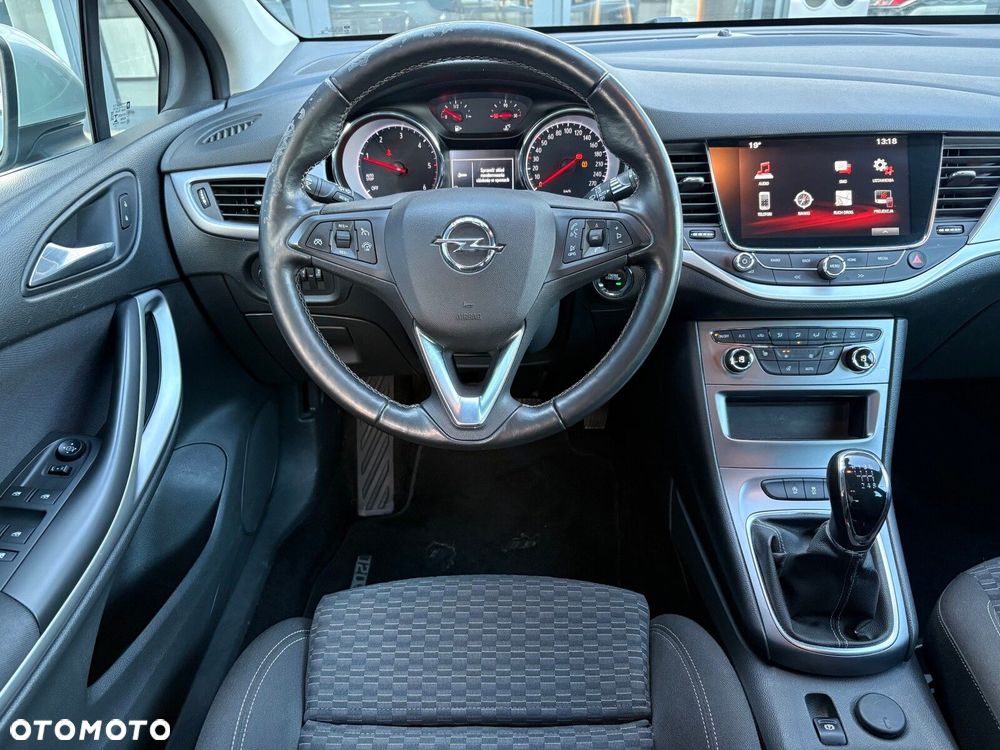 Opel Astra - 11