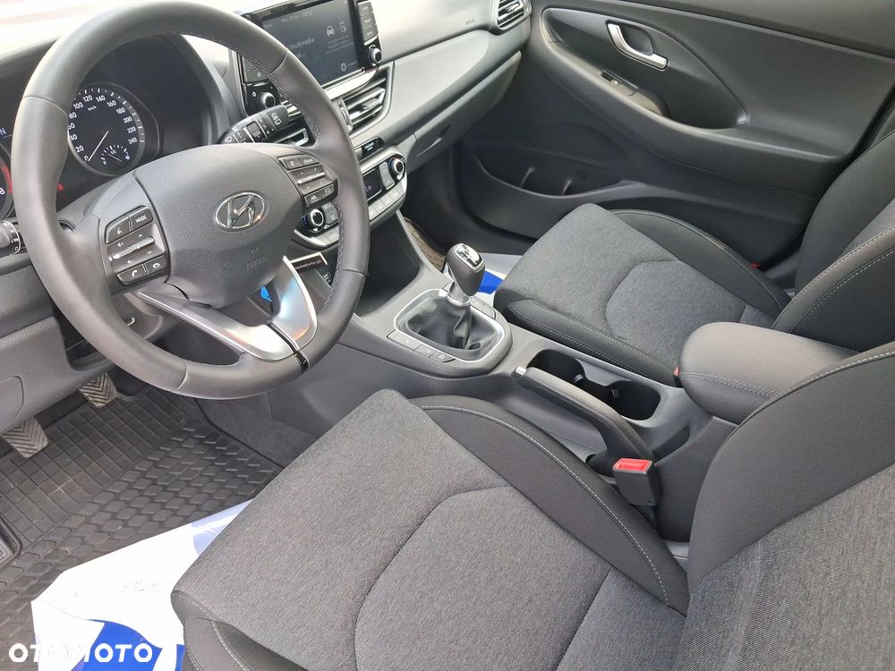 Hyundai i30 1.5 T-GDI 48V Smart - 9