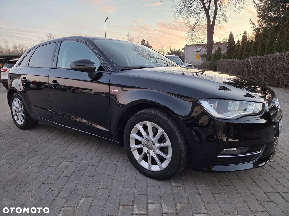 Audi A3 Sportback 2.0 TDI clean diesel Edycja specjalna - 3