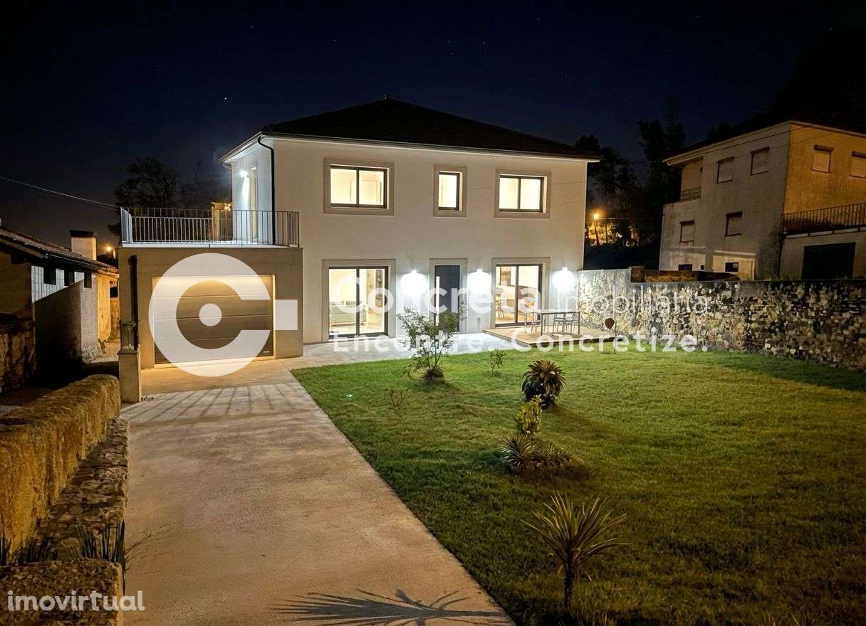 Ruína em pedra com terreno em Cossourado, Barcelos - Grande imagem: 2/23