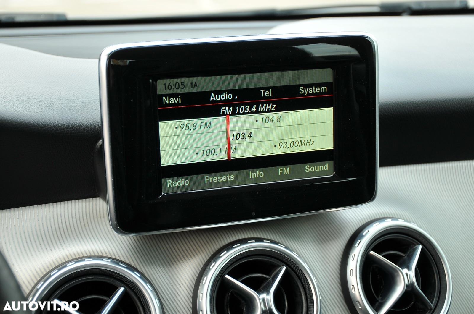 Mercedes-Benz GLA 200 (CDI) d 7G-DCT AMG Line - 21