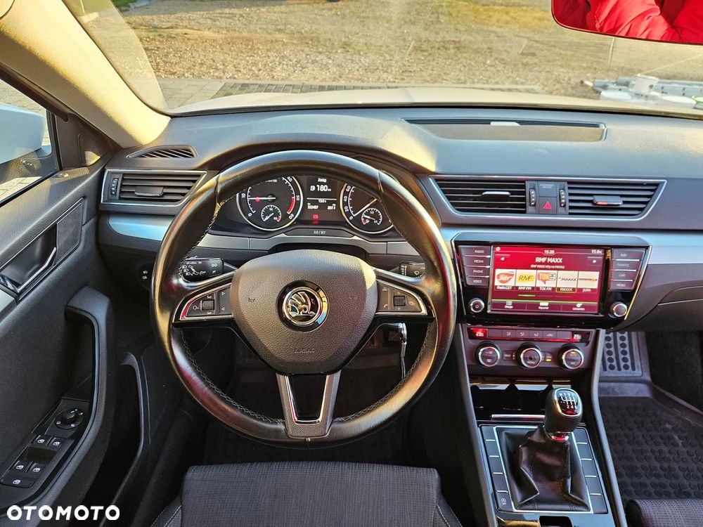 Skoda Superb 2.0 TDI Ambition - 6