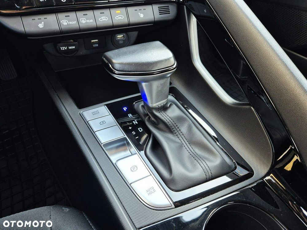 Hyundai Elantra - 20