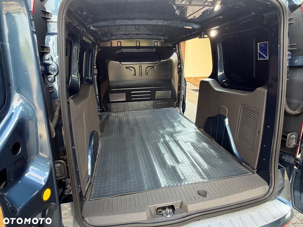 Ford Transit Connect - 10