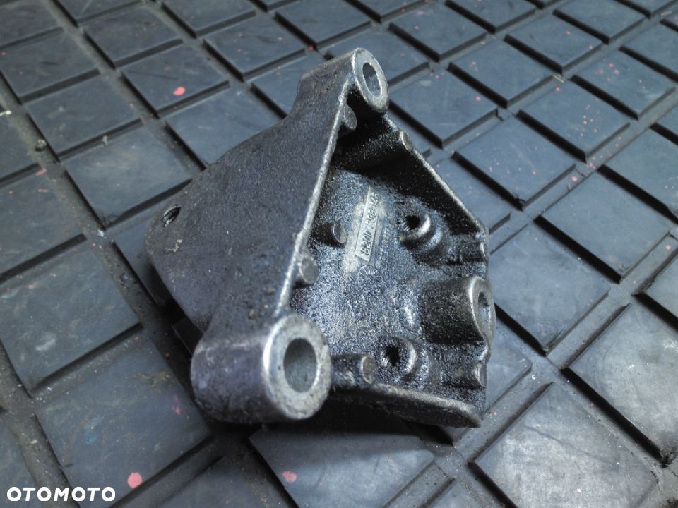 Łapa Silnika 8200298146 1,9 dci Laguna 2 Renault - 1