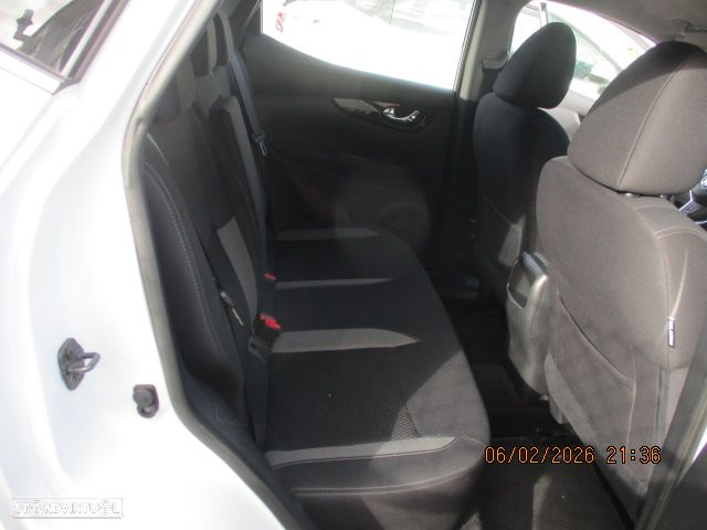 Nissan Qashqai 1.5 dCi N-WAY - 9