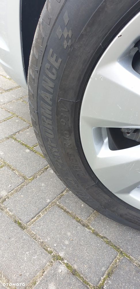 Volkswagen Touran 1.6 TDI DPF Comfortline - 37
