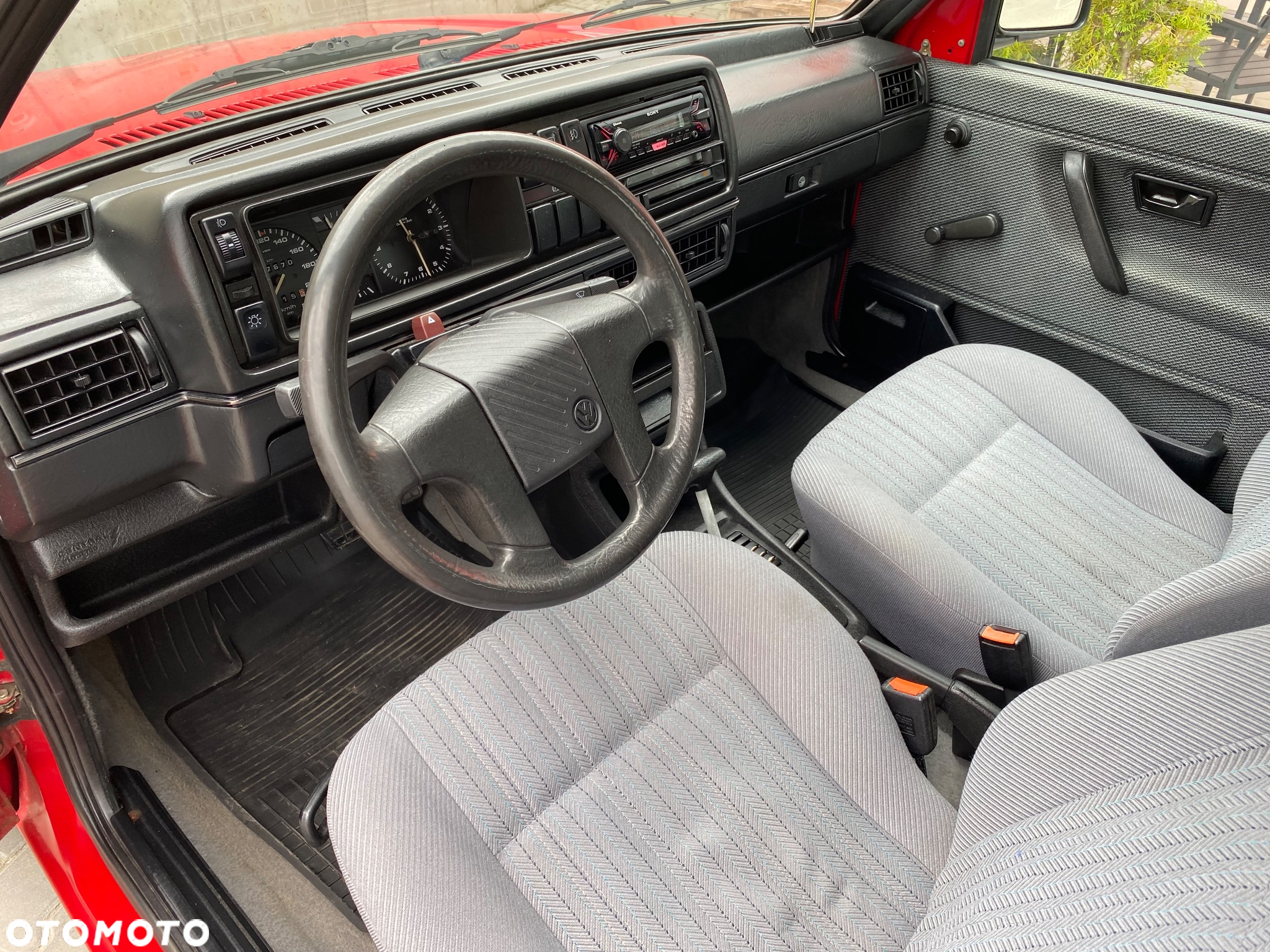Volkswagen Golf - 8