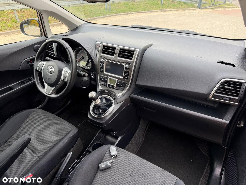 Toyota Verso S 1.33 VVT-i Start-Stop Club - 9