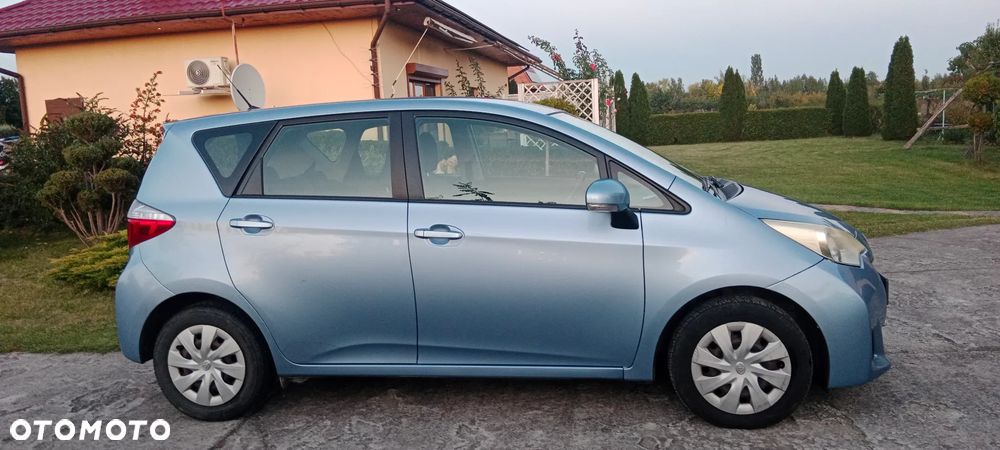 Toyota Verso S - 2