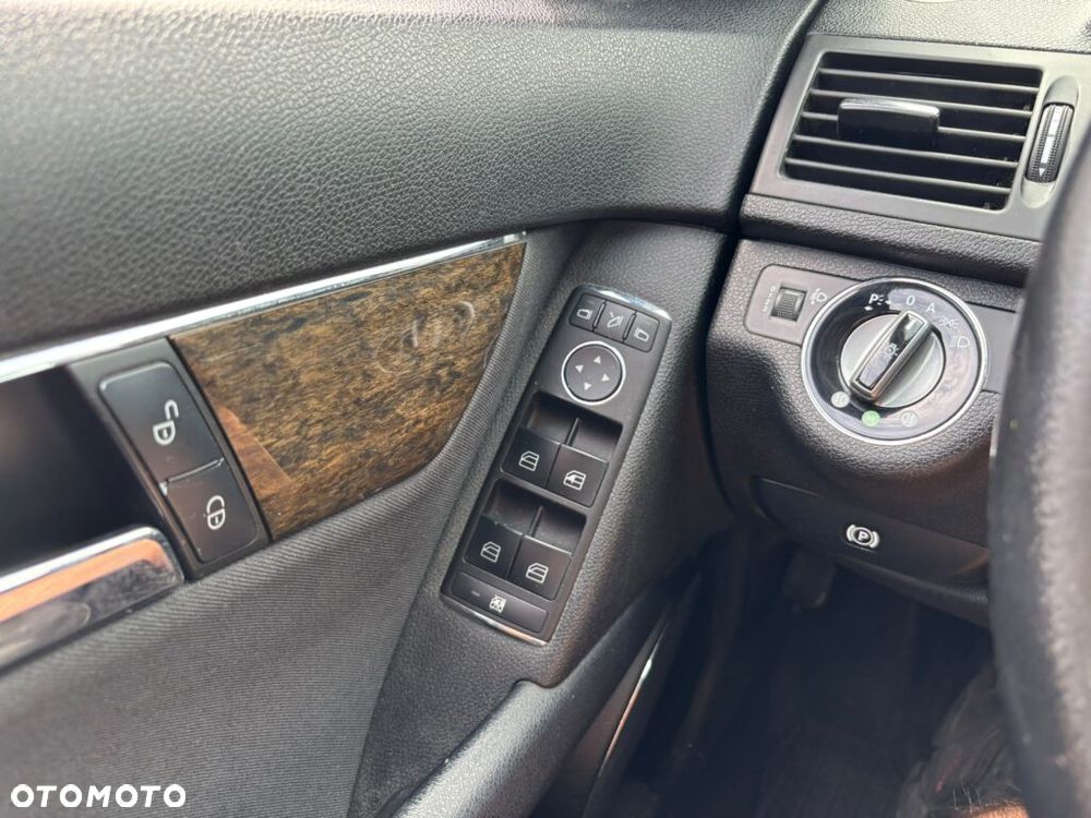 Mercedes-Benz Klasa C 220 CDI DPF Elegance - 6
