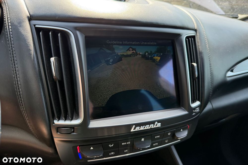 Maserati Levante S Q4 - 21