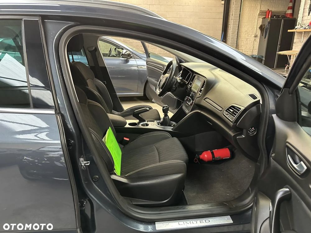 Renault Megane 1.3 TCe FAP Limited - 9