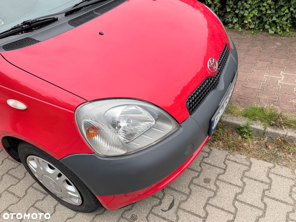 Toyota Yaris - 12