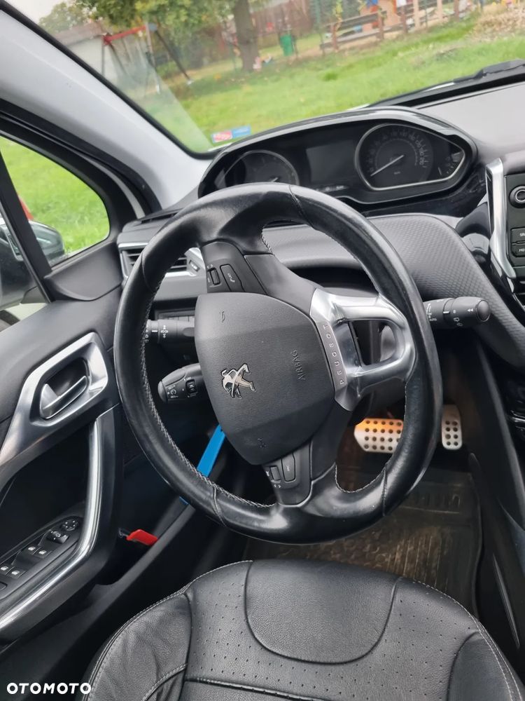 Peugeot 2008 PureTech 110 Stop&Start EAT6 Allure - 10