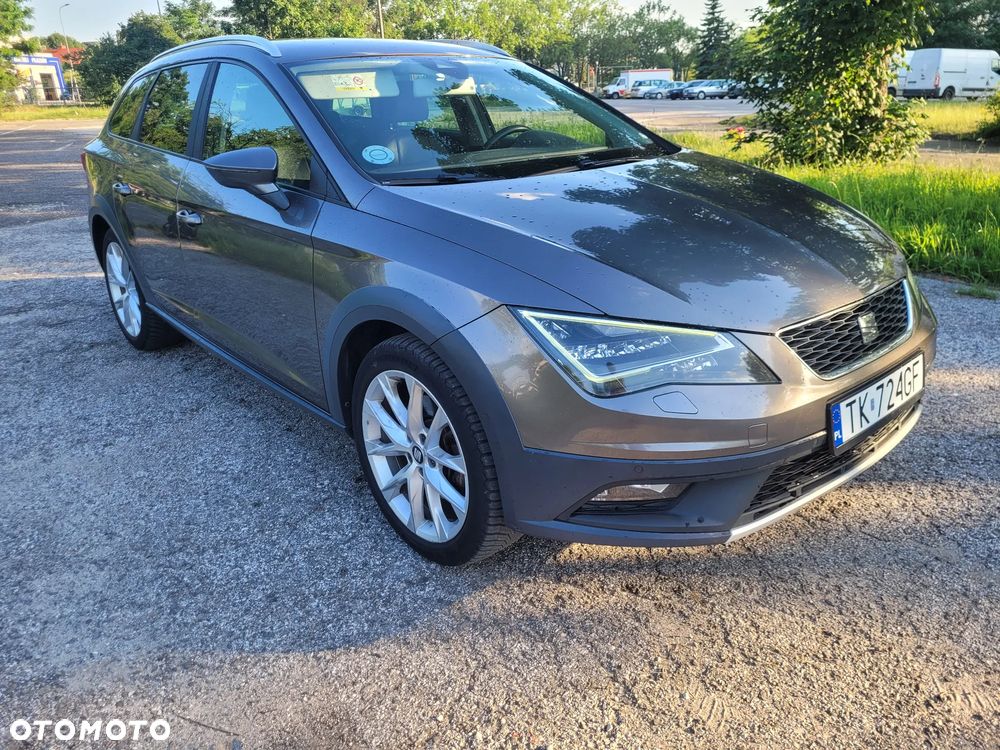 Seat Leon 2.0 TDI DPF Start&Stop DSG XCELLENCE - 2