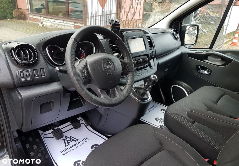 Opel Vivaro - 14