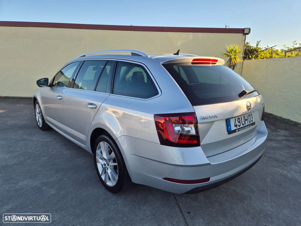 Skoda Octavia Break - 17