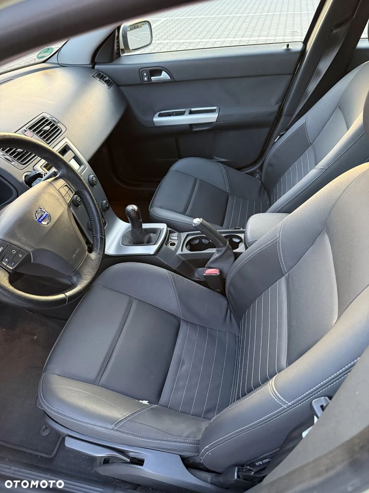 Volvo V50 1.8 Momentum - 17