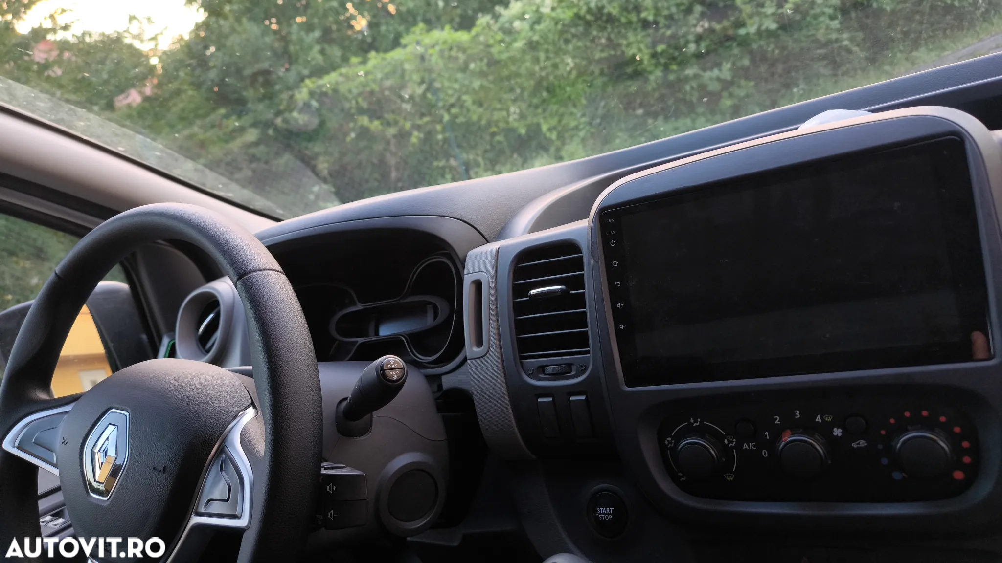 Renault Trafic 1.6 dCi 90 Combi L1H1 Authentique - 8