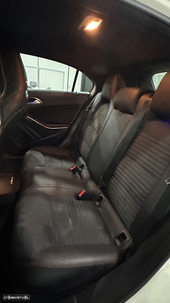 Mercedes-Benz A 200 CDI 4Matic 7G-DCT AMG Line - 9