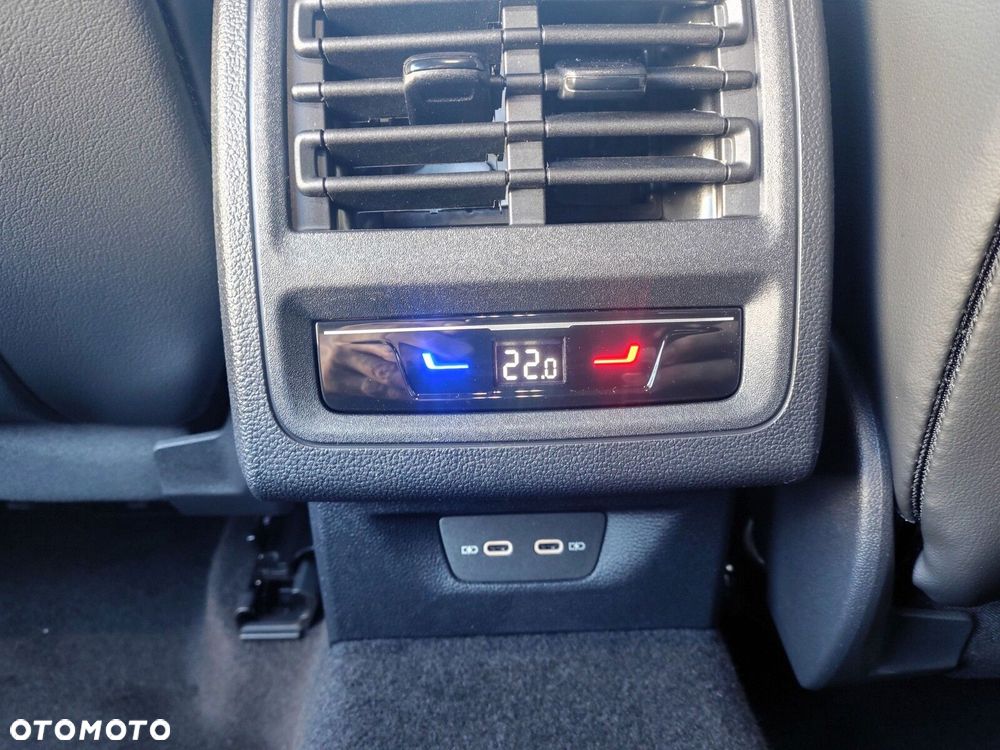 Volkswagen Golf 2.0 TSI GTI Edition 50 DSG - 28