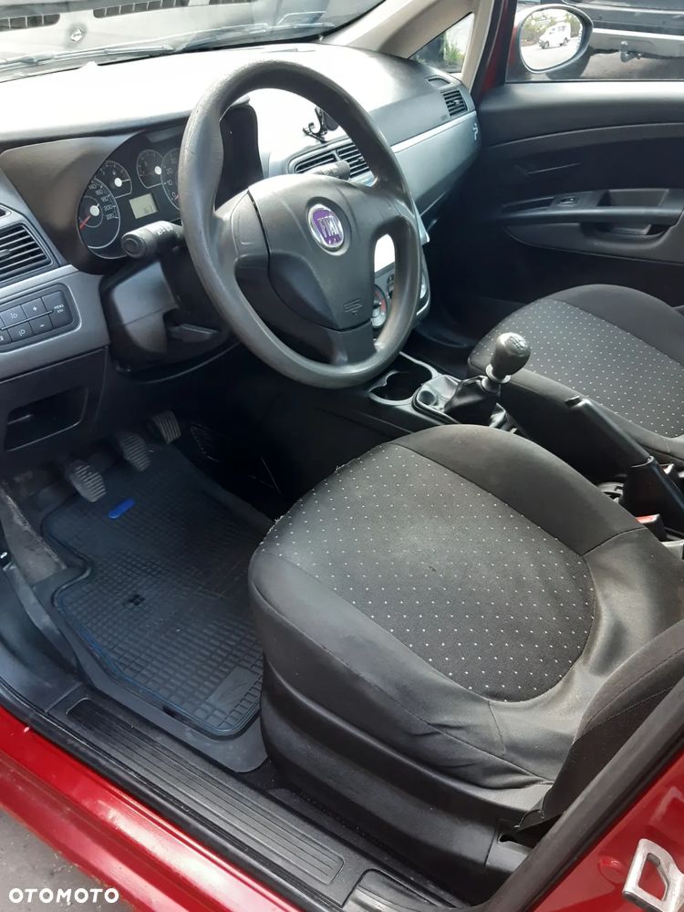 Fiat Grande Punto - 8