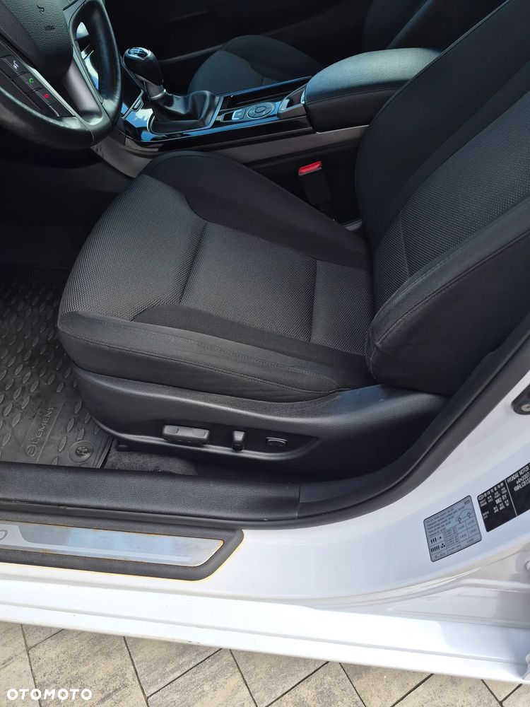 Hyundai i40 Kombi blue 1.6 CRDi Space - 11