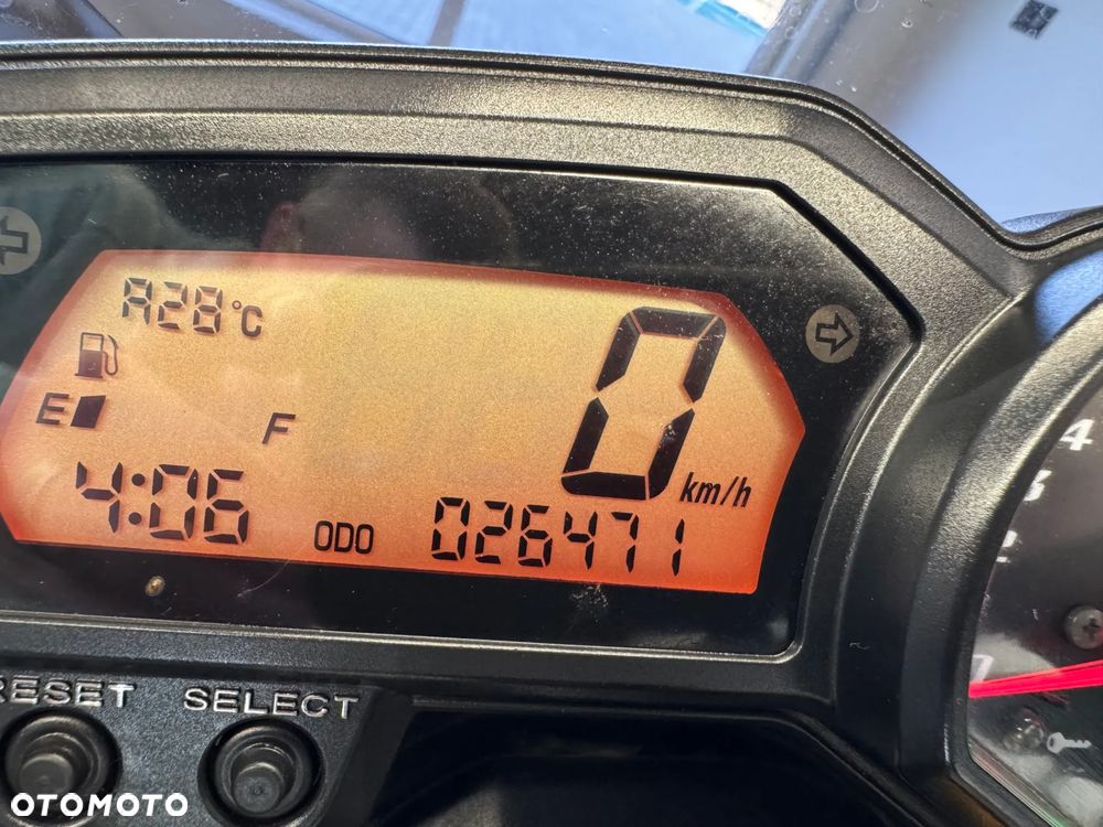 Yamaha FZ - 32