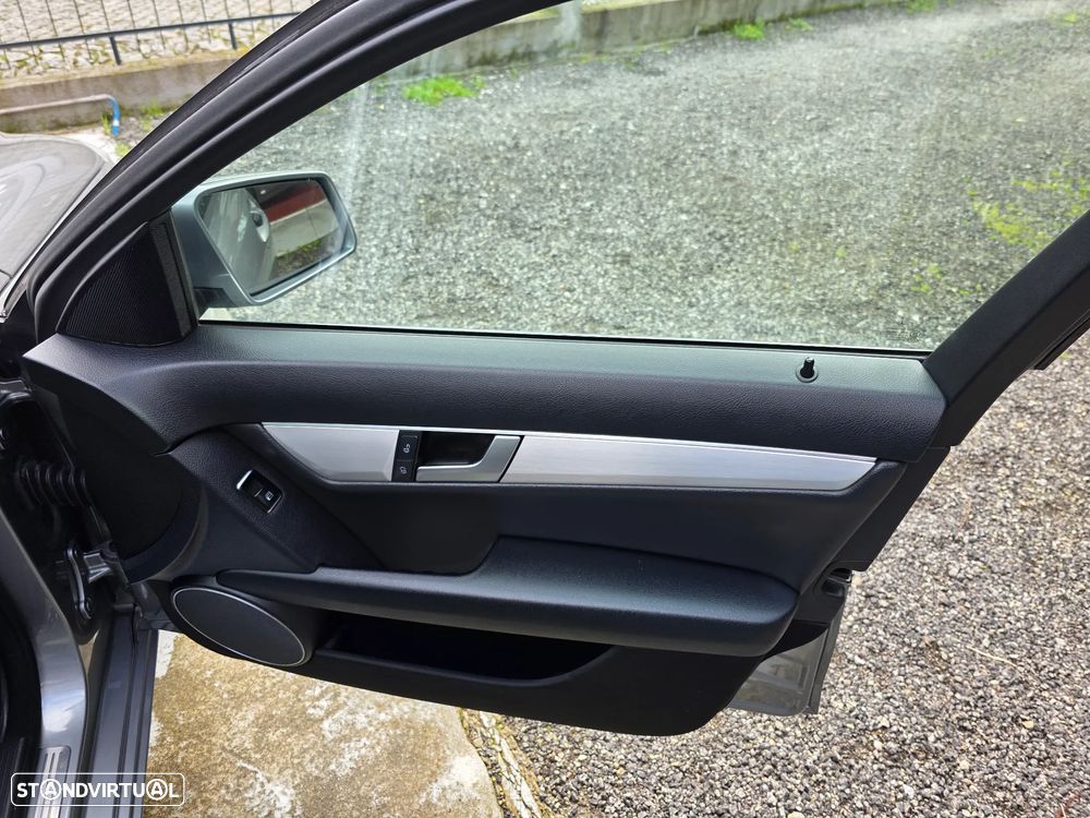 Mercedes-Benz C 220 - 30