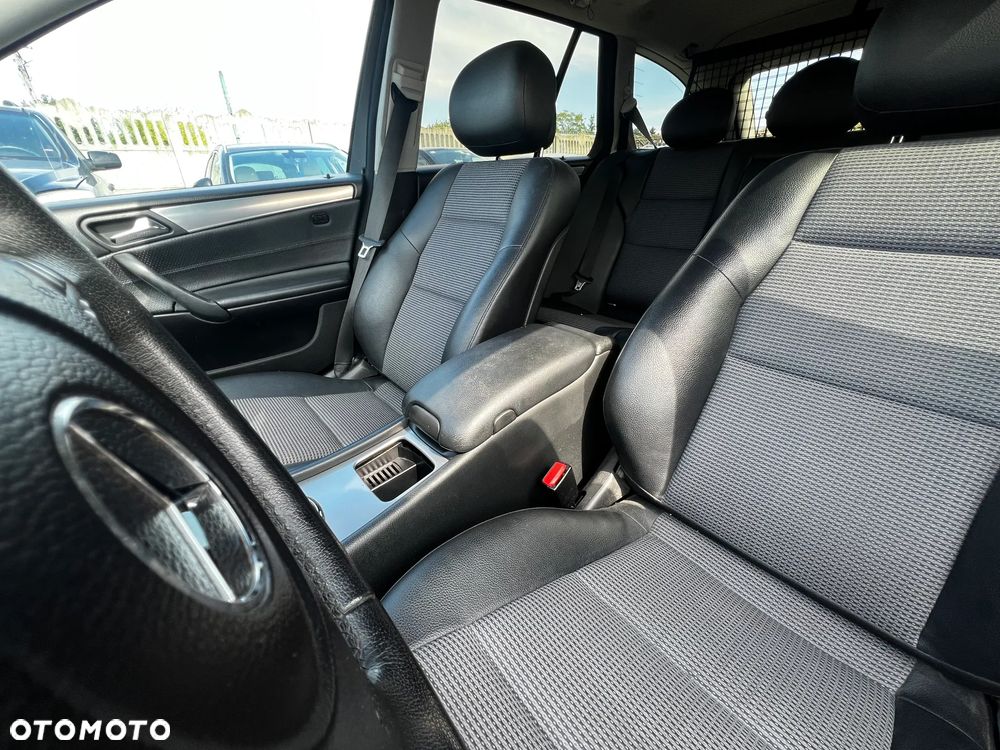 Mercedes-Benz Klasa C 220 CDI Automatik Avantgarde Sport Edition - 15