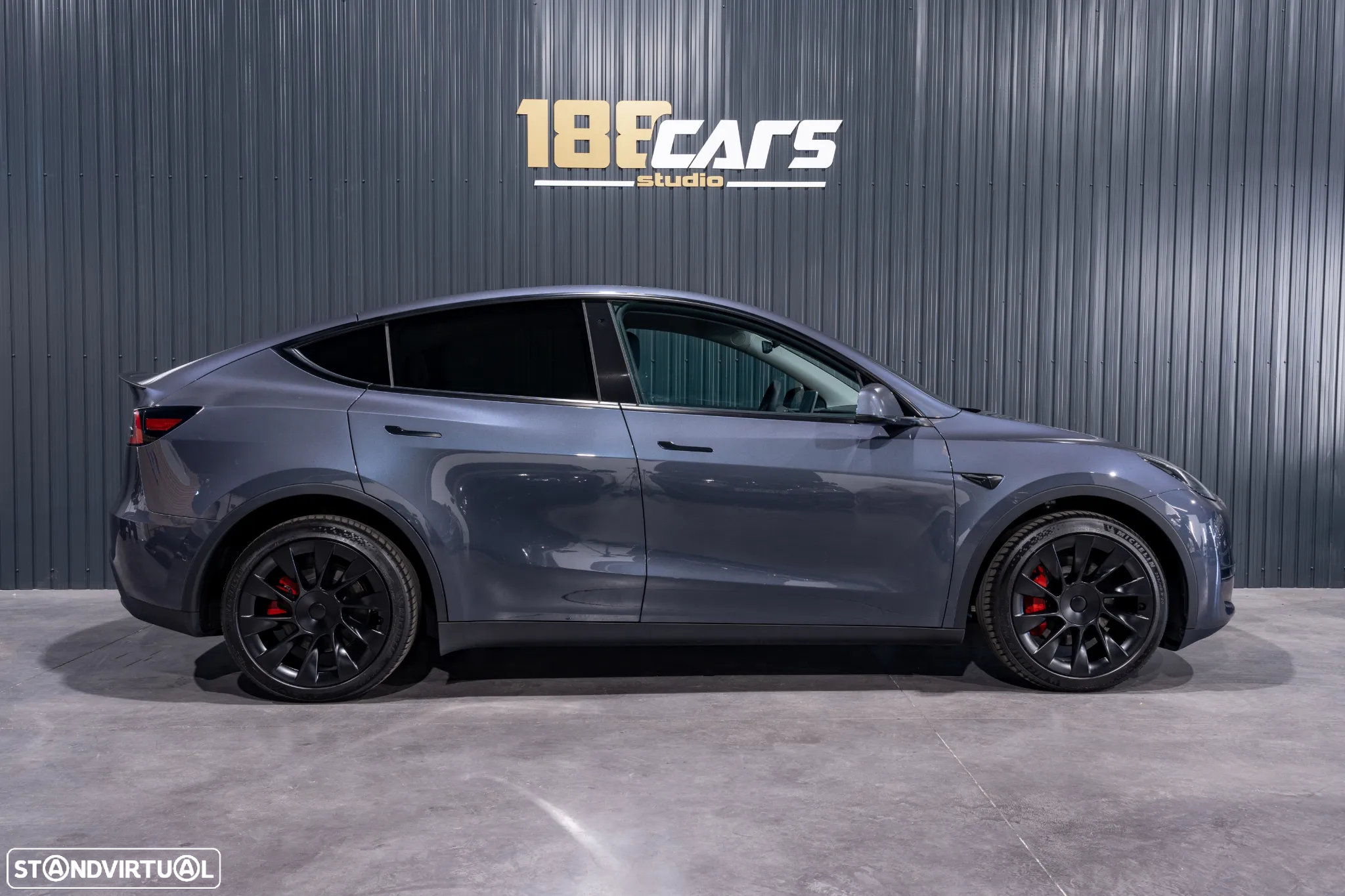 Tesla Model Y Long Range Dual Motor AWD - 40