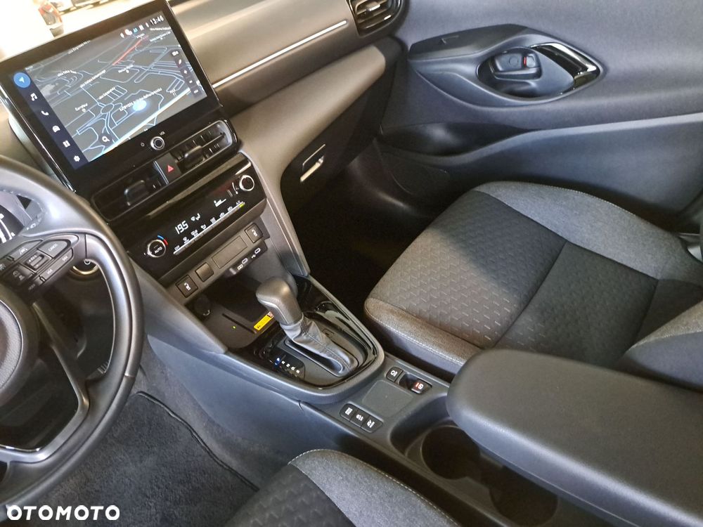 Toyota Yaris Cross Hybrid 1.5 Style - 27