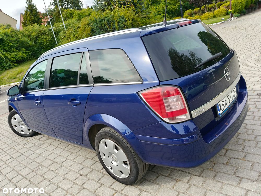 Opel Astra 1.7 CDTI DPF - 38