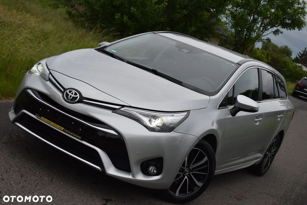 Toyota Avensis - 2