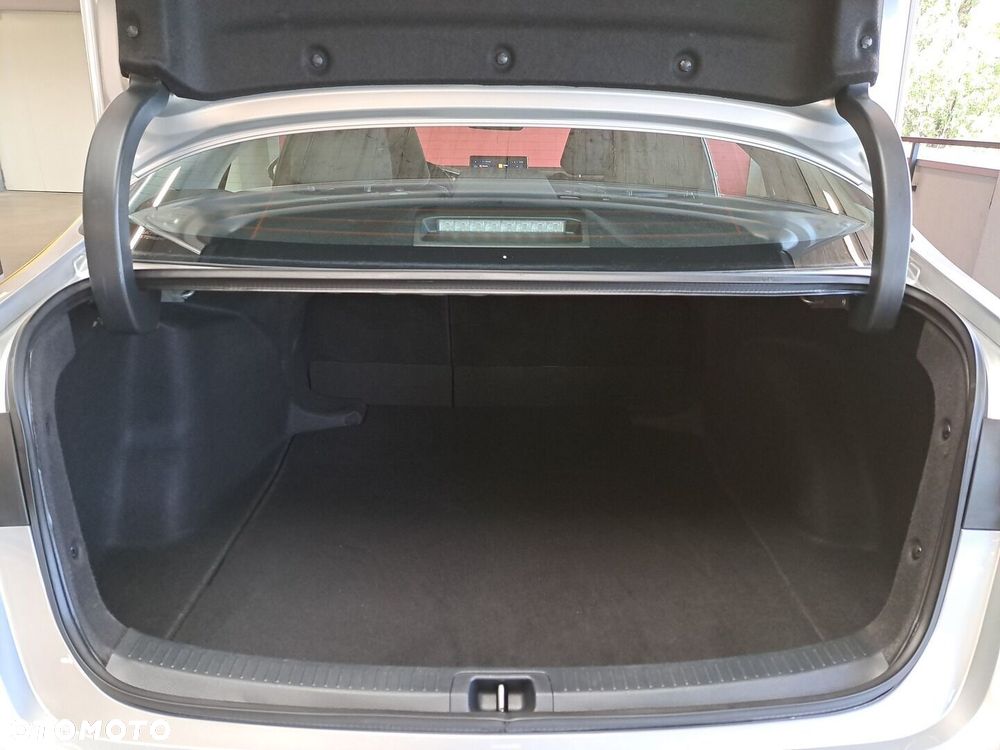 Toyota Corolla 1.8 Hybrid Comfort - 14